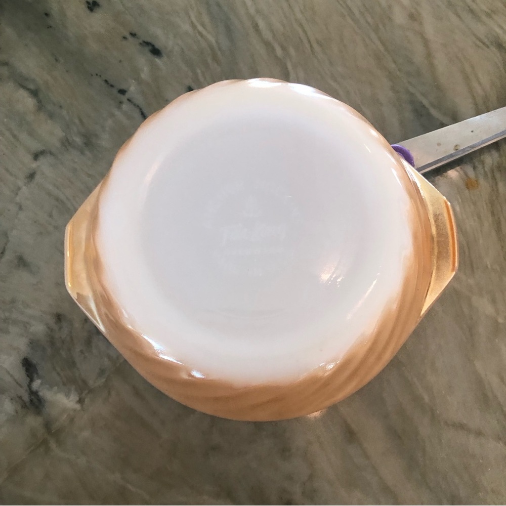 Vintage Anchor Hocking Fire King Bowls - Pearl Luster - set of 4 - Picture 6 of 7